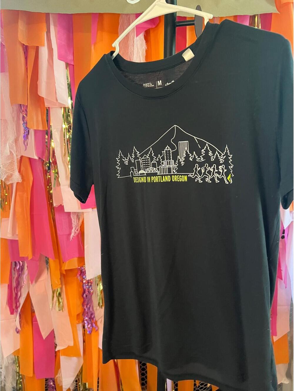 144. RUNNING T-SHIRT